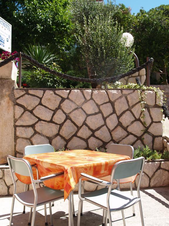 Apartments Banic Barbat na Rabu Экстерьер фото