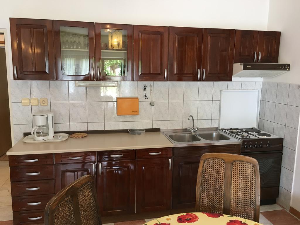 Apartments Banic Barbat na Rabu Экстерьер фото